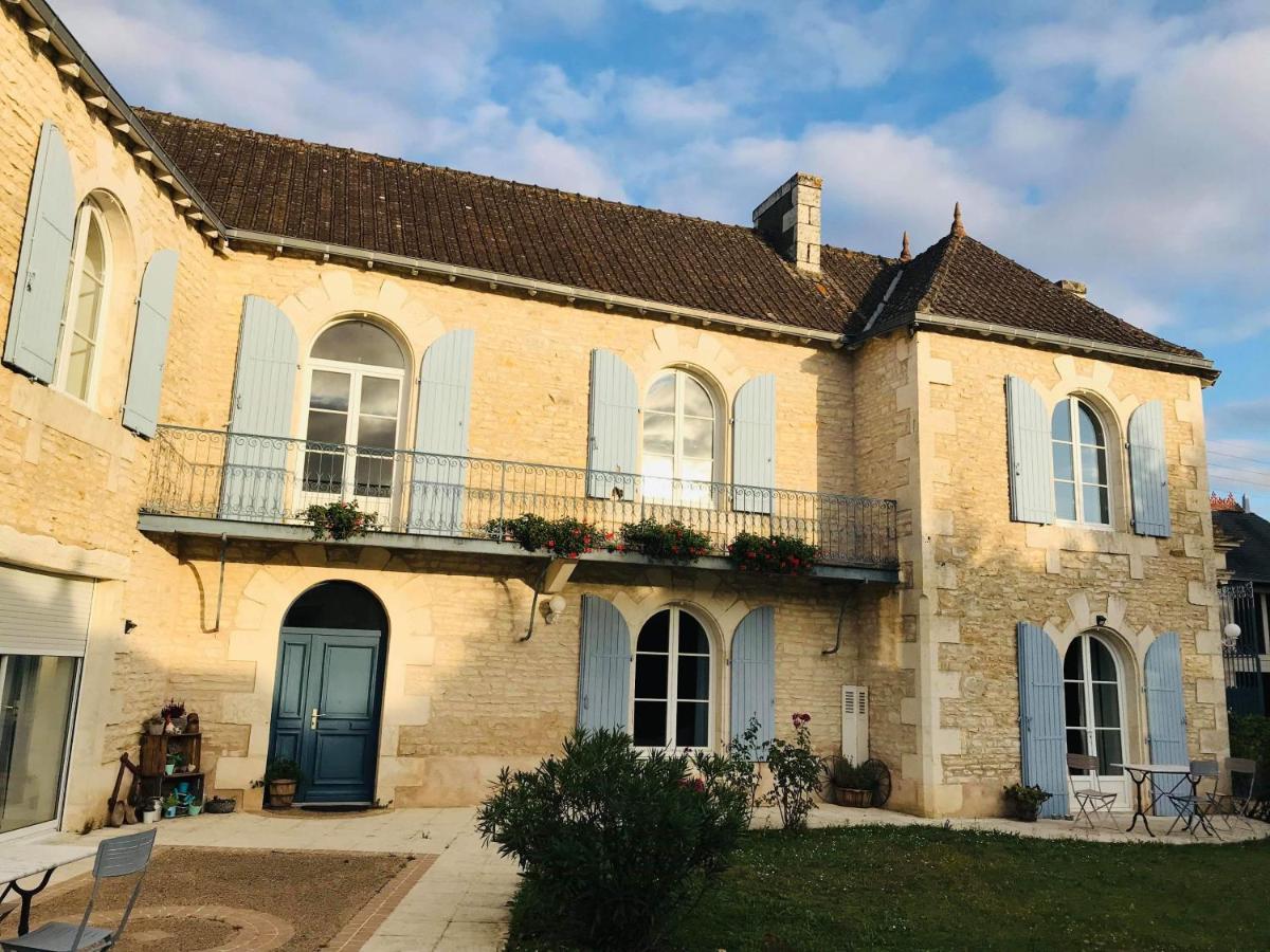 Les Clos Bleus Neuville-du-Poitou エクステリア 写真